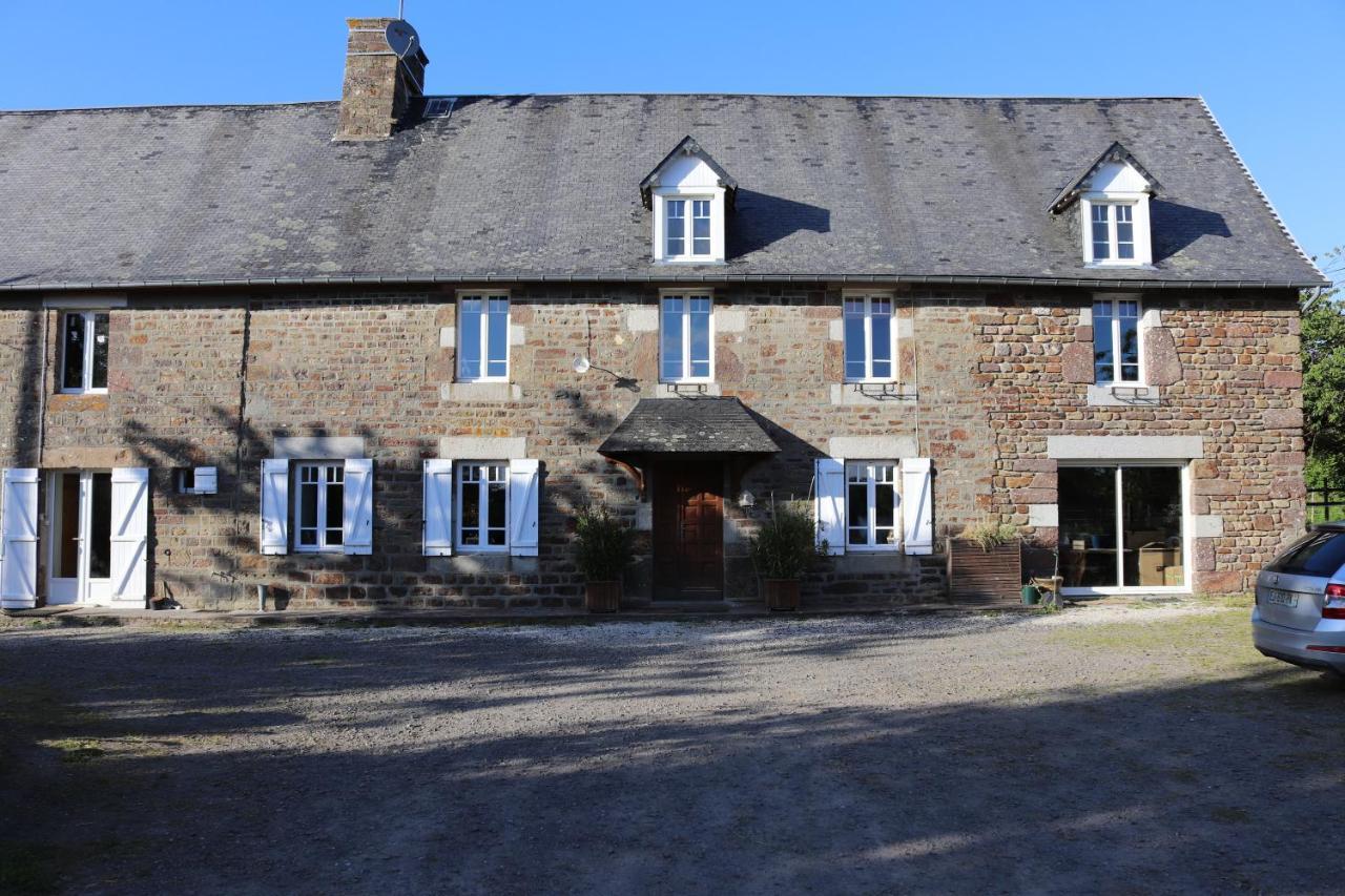 Decouverte D'Un Haras Proche Du Mont St Michel Hambye Esterno foto