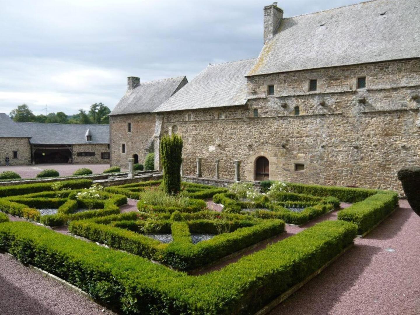 Decouverte D'Un Haras Proche Du Mont St Michel Hambye Esterno foto